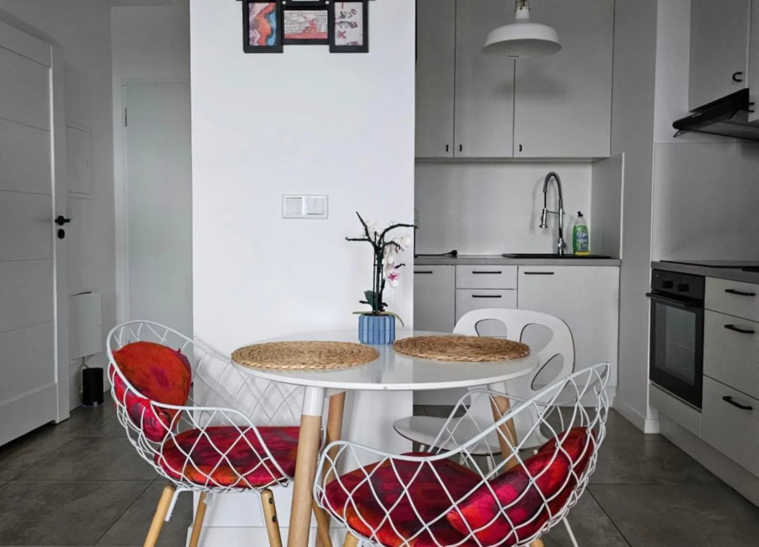 Studio Pieskowa Skala Apartment Warsaw 0*,  Poland